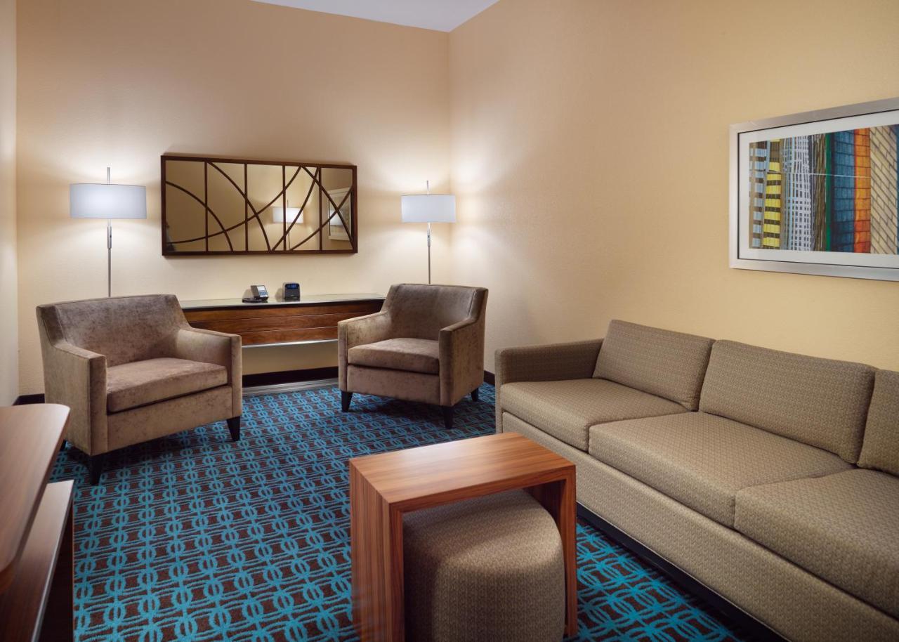 Fairfield Inn & Suites By Marriott Hendersonville Flat Rock Esterno foto